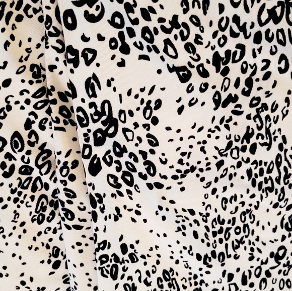 NWOT Joggers - Picture 4 of 10